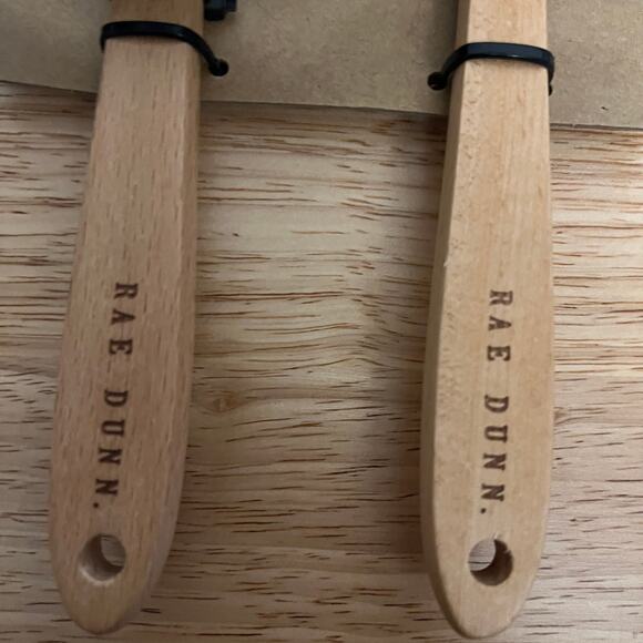 Rae Dunn Halloween Rubber Spatulas and Cookie Cutters - 4 Total Pieces - NWT - Picture 4 of 5